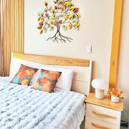 Bgc One Uptown Residence King Bed 3 Min Walk To Malls And Restaurants