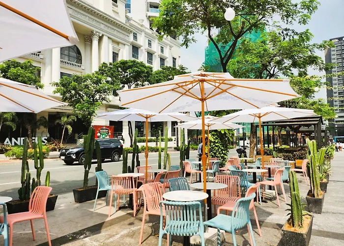 Bgc One Uptown King Bed 3 Min Walk To Malls And Restaurants * Manila