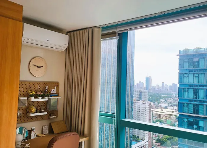 Bgc One Uptown King Bed 3 Min Walk To Malls And Restaurants Manila